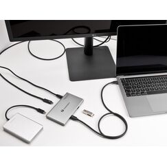 DeLOCK Thunderbolt 4 Hub 3 Port mit zusätzlichem SuperSpeed USB 10 Gbps Typ-A Port - 8K