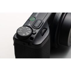 Ricoh GR IV HDF 1/1.55" Kompaktkamera 25,74 MP CMOS 6192 x 4128 Pixel Schwarz