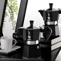 Bialetti Moka Exress Mokka-Kanne Schwarz