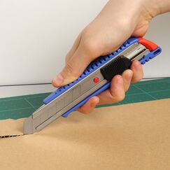 NT Cutter Vivid L Gemischte Farben Abbrechmesser