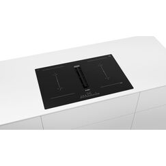 Bosch Serie 6 PVQ811F15E Kochfeld Schwarz Integriert 80 cm Zonen-Induktionskochfeld 4 Zone(n) Integrierte Haube