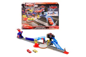 Disney Pixar Cars Piston Cup Stunt-Rennstrecke Spielset mit Lightning McQueen-Spielzeugauto