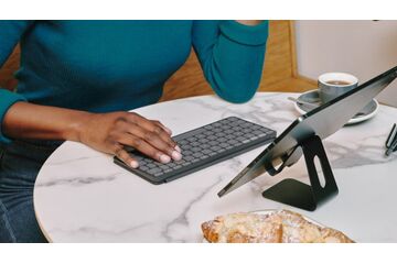 Logitech Keys-To-Go 2 QWERTZ Schweiz Bluetooth Graphit, Farbe: Graphit
