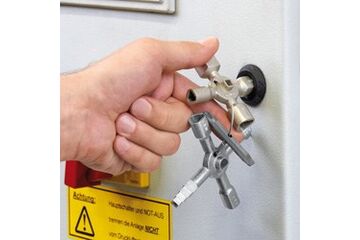 Knipex 00 11 01 Bedien- & Schaltschranktastenschlüssel