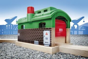 BRIO Lokschuppen mit Rolltor