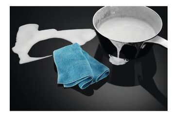 Electrolux WOK38TSILO Schwarz Integriert 38 cm Zonen-Induktionskochfeld 1 Zone(n)