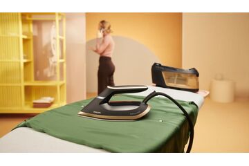 Philips PSG6064/81 Dampfbügelstation 2400 W 1,8 l SteamGlide Advanced Schwarz, Gold