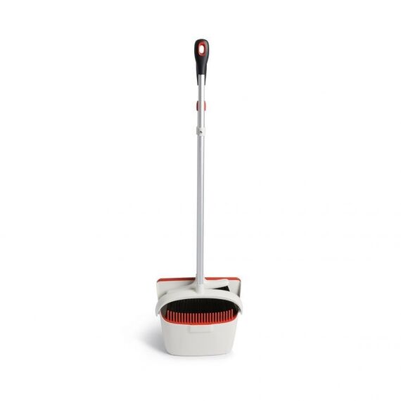 OXO 12125800MLNYK Besen Drinnen Weiche Borste Aluminium Schwarz, Rot, Weiß
