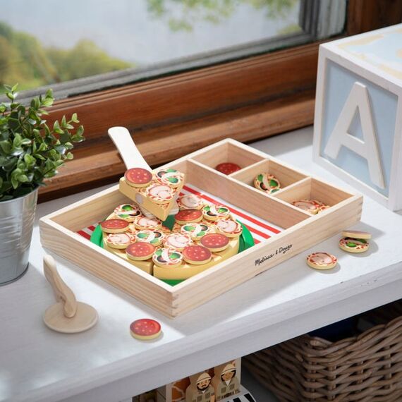 Melissa & Doug Wooden Pizza Party, 4 image
