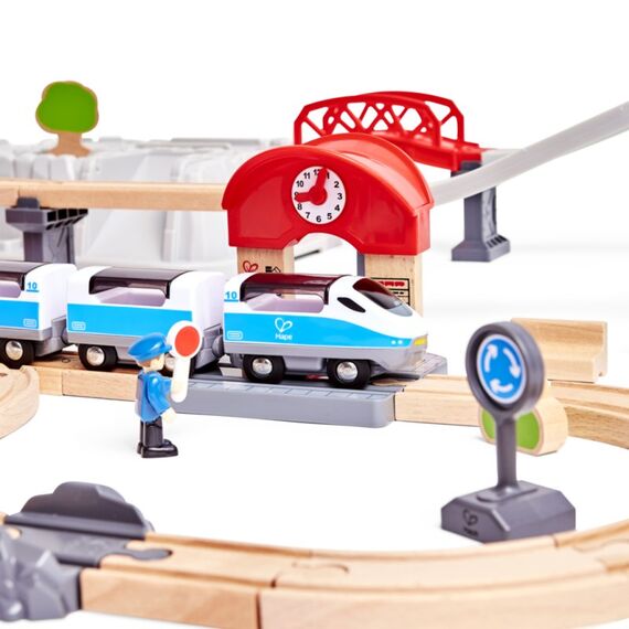 Hape City Train Bucket Set, 3 image