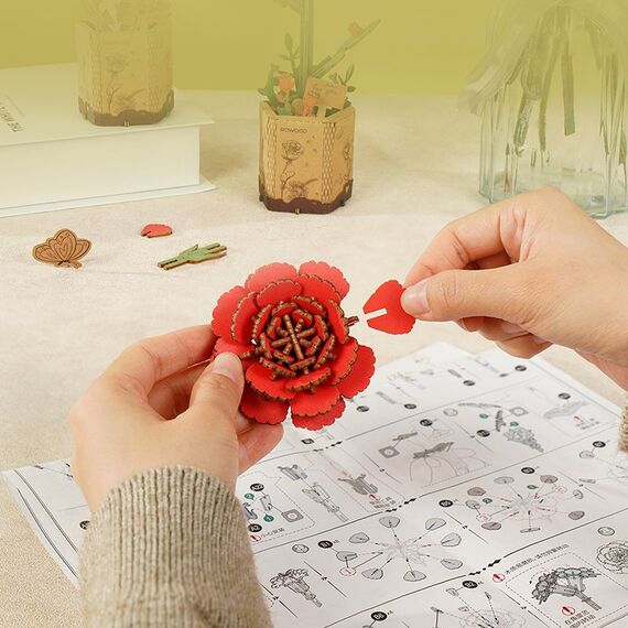 ROBOTIME Red Carnation 3D-Puzzle 124 Stück(e) Flora, 4 image