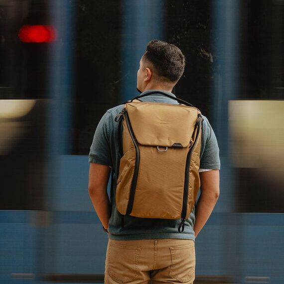 Peak Design Everyday Rucksack Braun, 9 image