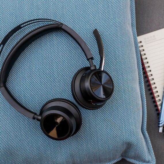 HP Poly Voyager Focus 2 USB-C-C Headset +USB-C/A-Adapter, 5 image