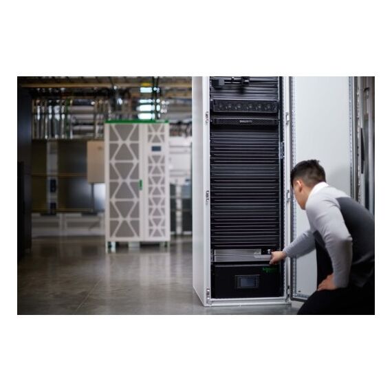 APC Smart-UPS Ultra Online Li-Ion SRTL5KRM2UI, 5 kW, 2U Rack/Tower, 6x C13 & 4x C19, NMC, 7 image