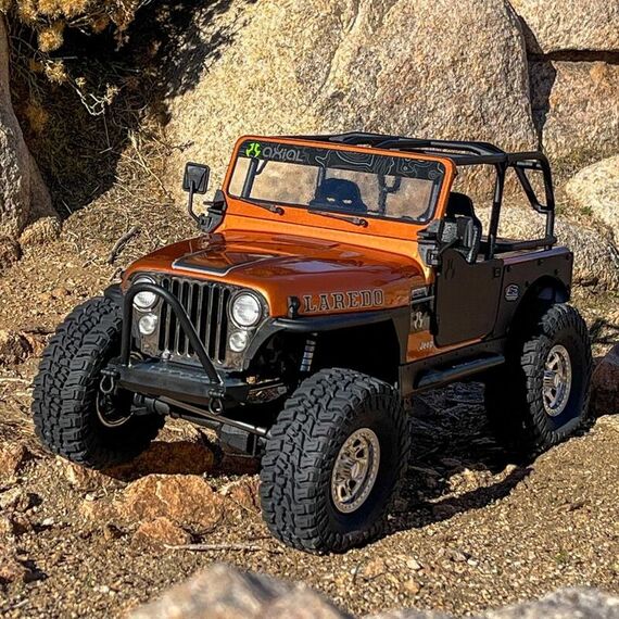 Axial R/C SCX10 III Jeep CJ-7 V2 ferngesteuerte (RC) modell Rock Crawler Elektromotor 1:10, 17 image
