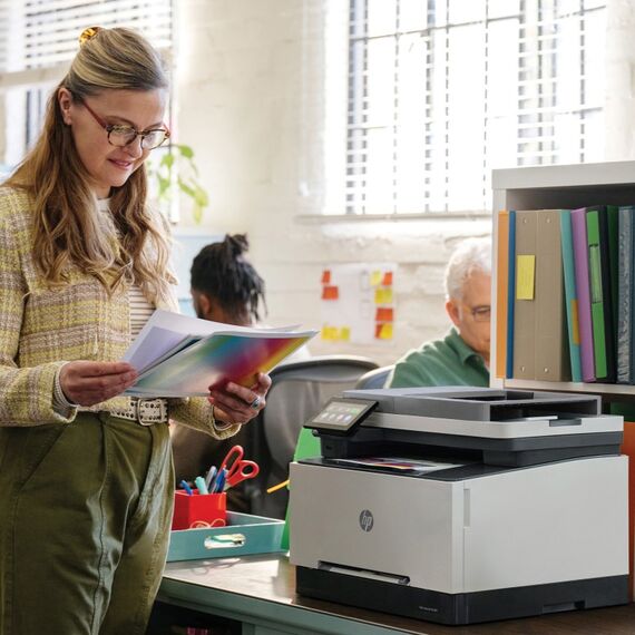 HP LaserJet Pro 3302fdw Wireless Multifunction Farbe Drucker, Kopierer, Scanner; Duplex, 20 image