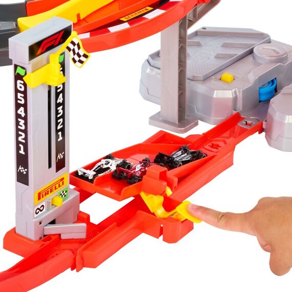 Hot Wheels Racing Formel-1-Downhill-Rennstrecke mit 3 Die-Cast-F1-Spielzeugautos im Maßstab 1:64, 5 image