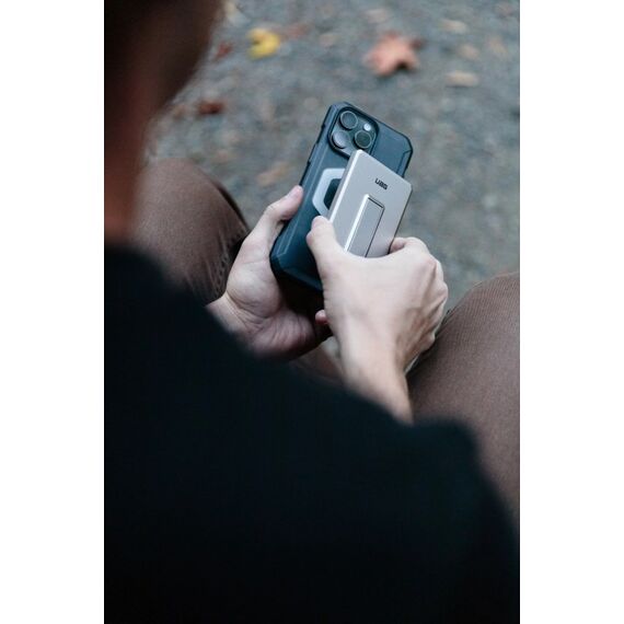 Urban Armor Gear 9B4417114030 Powerbank 5000 mAh Kabelloses Aufladen Schwarz, Grau, 11 image