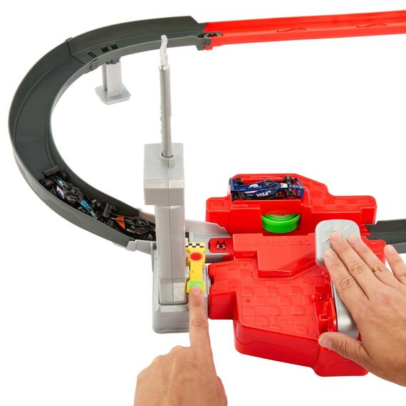 Hot Wheels Racing Formel 1 Rennstrecke-Trackset mit 3 Die-Cast Spielzeugautos im Maßstab 1:64, 5 image