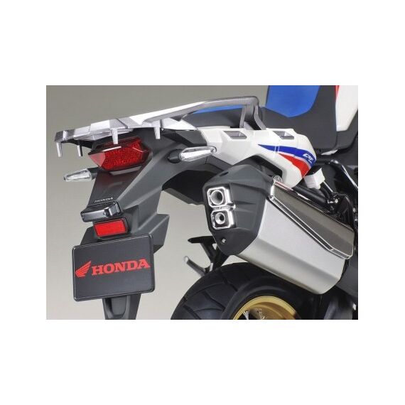 Tamiya Honda CRF1000L Africa Twin Motorradmodell Vormontiert 1:6, 2 image