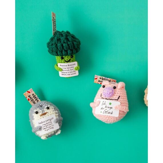 I am Creative Positive Pig, Gehäkeltes Mini Plüschtier / Glücksbringer, Rosa, 7 x 6 cm, 3 image