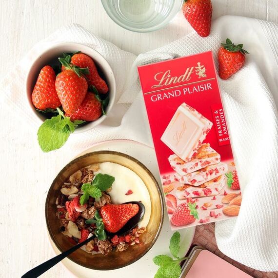 Lindt GRAND PLAISIR Weiße Schokolade 150 g, 2 image