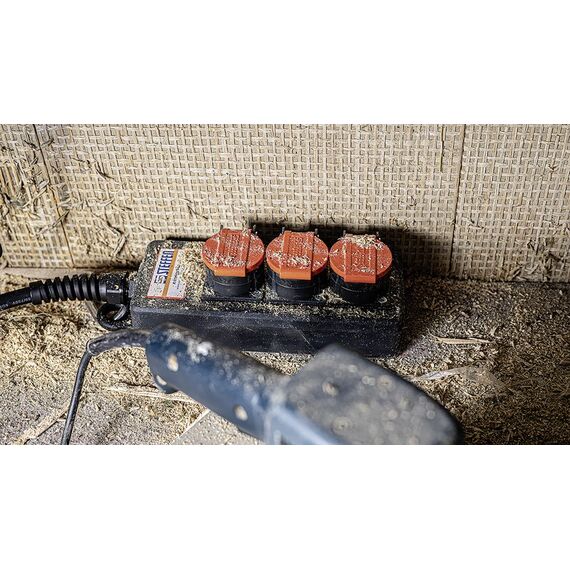 Steffen 50 00071 Verlängerungskabel 3 m 3 AC-Ausgänge Drinnen/Draußen Anthrazit, Rot, 5 image