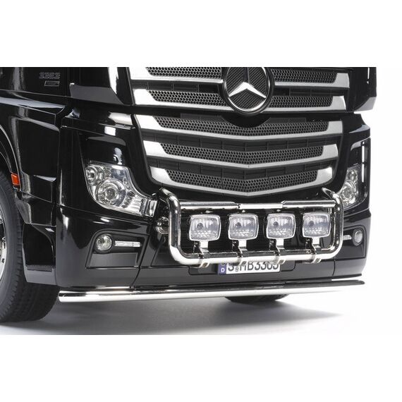 Tamiya Mercedes-Benz Actros 3363 6x4 GigaSpace ferngesteuerte (RC) modell Traktor-LKW Elektromotor 1:14