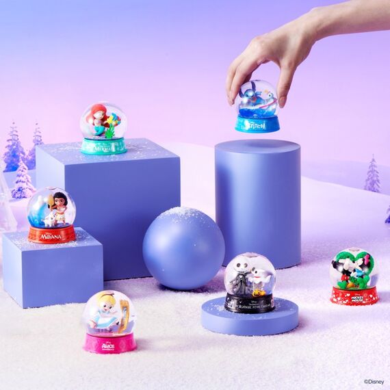 Mini Brands Mini Snow Globe Disney Capsule Series 1, 6 image