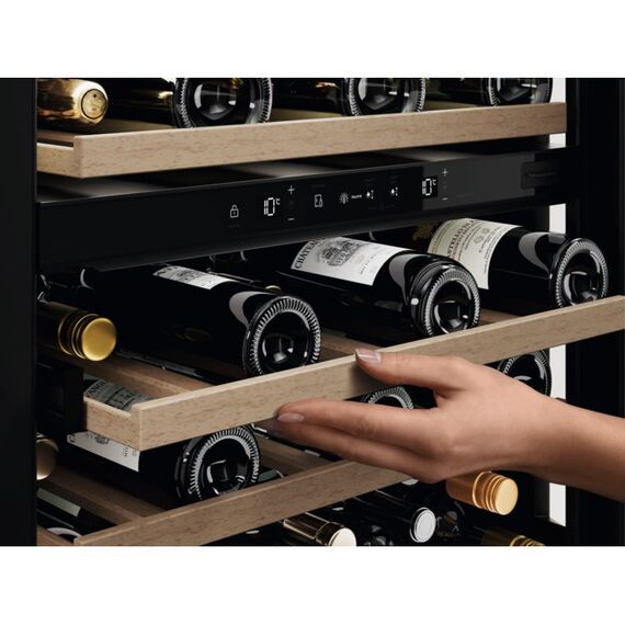 Electrolux WKF8GL20S Thermoelektrische Weinkühler Freistehend Schwarz 40 Flasche(n), 3 image