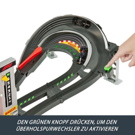 Hot Wheels Race Formel 1 Grand Prix-Rennstrecke-Trackset mit 3 Die-Cast-Spielzeugautos im Maßstab 1:64, 10 image